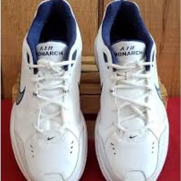 Nike Air Monarch IV White and Navy Sneakers Men’s size 11.5 good condition. - Picture 2 of 6